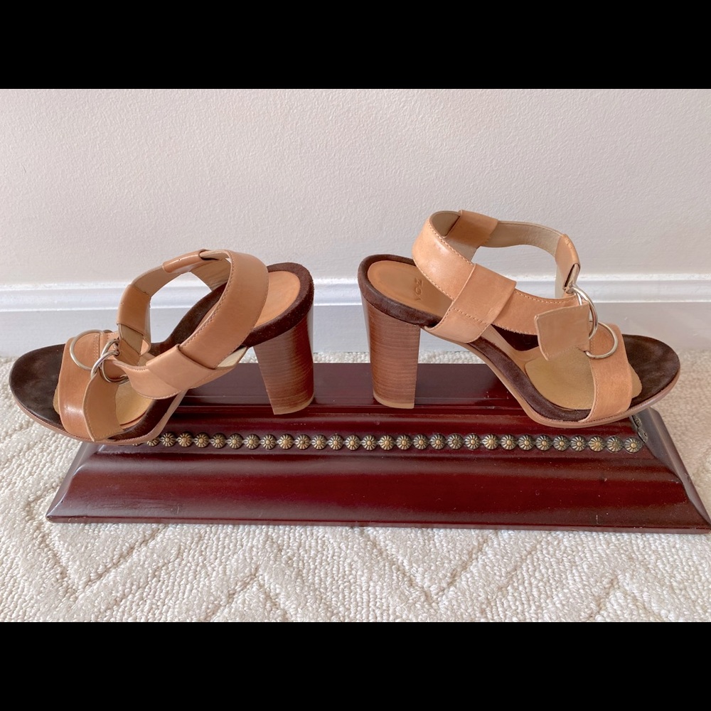 V.O.Z. British Tan 2.5” wood accent heel High Heel